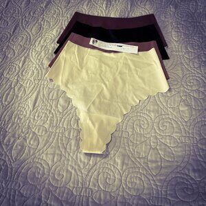 DEANGELMON 4 High Waist Seamless Invisible No Show Wavy Edge Thongs Size: Small